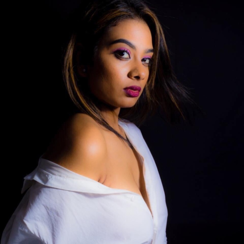 Meet your Posher, Sapphire